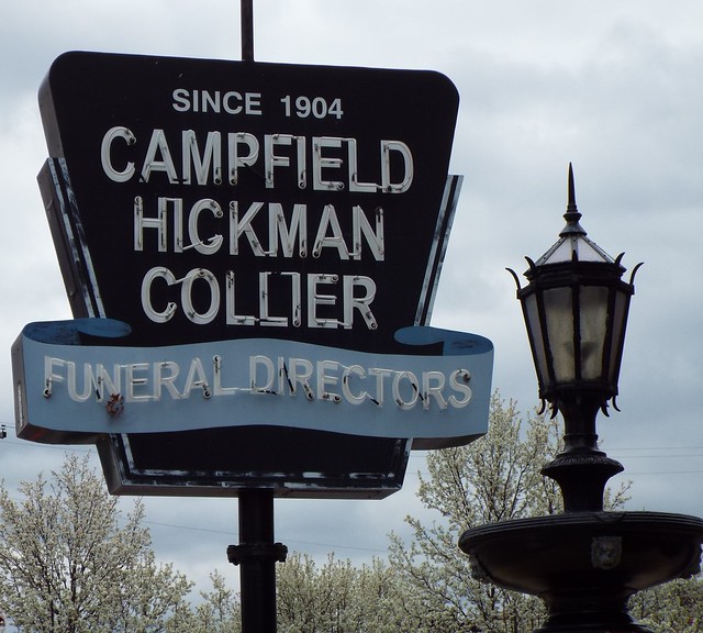 Flickriver Random photos from I Love Vintage Ohio Neon Signs! pool