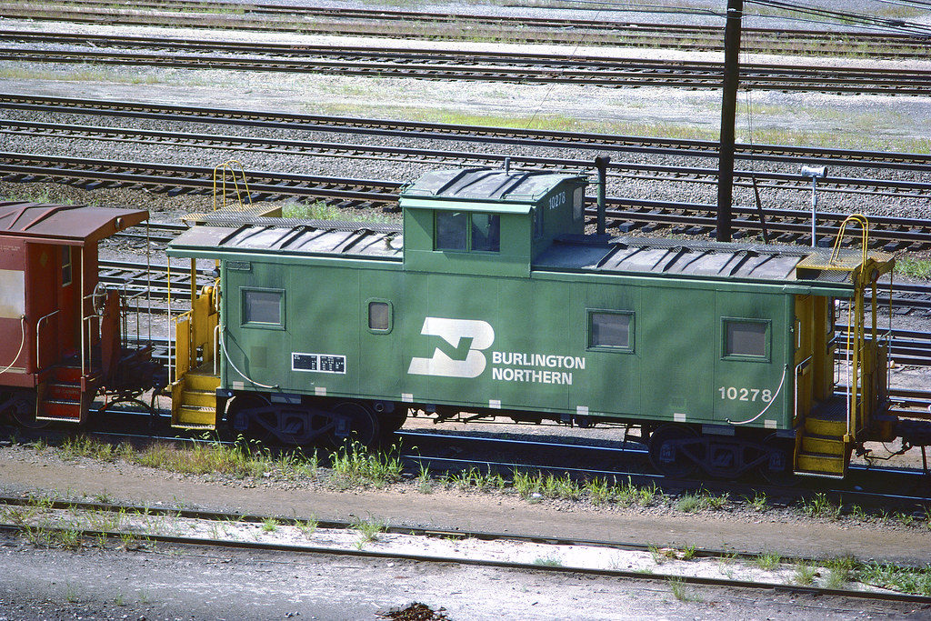 BN Caboose 10278 Burlington Northern Railroad caboose 1027… Flickr