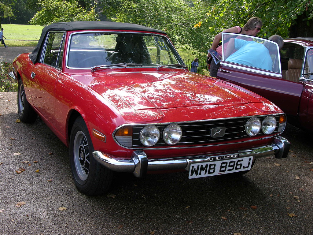 WMB 896J 1971 Triumph Stag. H&H classic car auction at Bux… Flickr