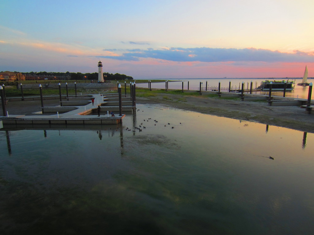 Lake Ray Hubbard during the drought The water levels over … Flickr