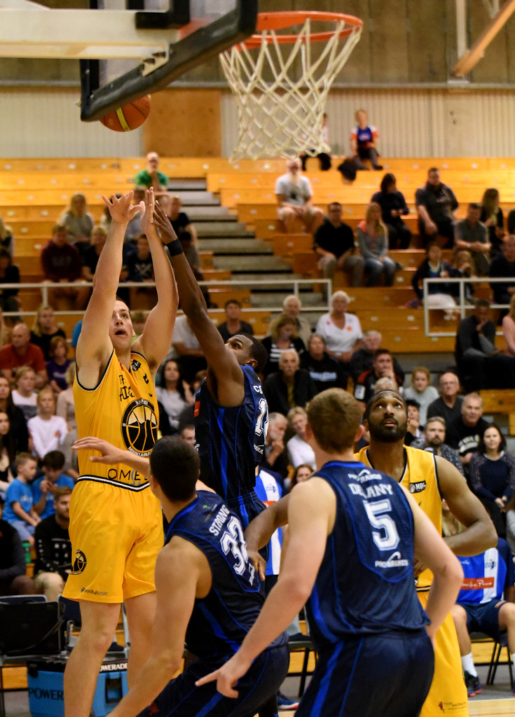 NBL Basketball Taranaki Mountain Airs vs Nelson Giants Flickr