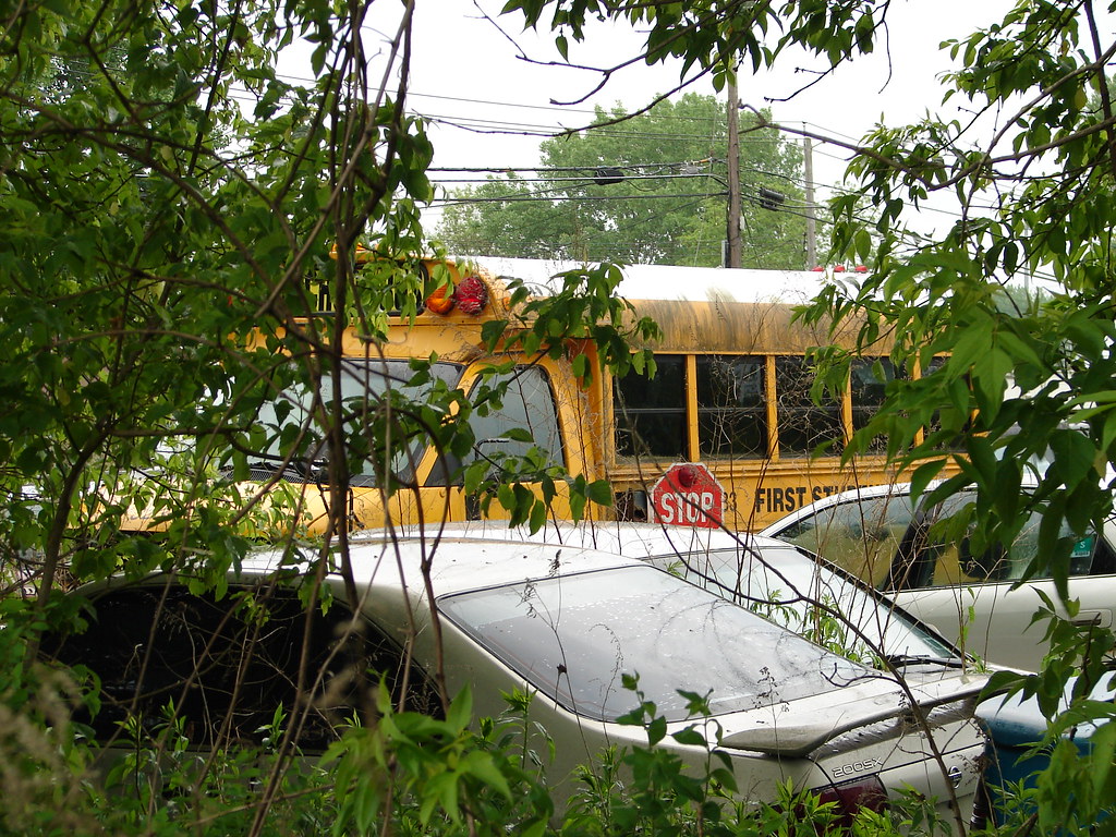 exFirst Student 3233 R & S Auto Parts Utica, NY. Most l… Flickr