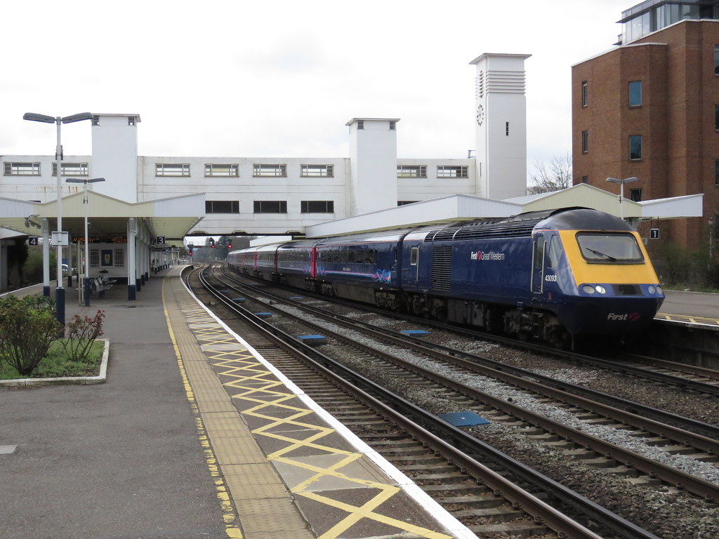 43093 & 43143 working 1O37 0840 Plymouth to London Waterlo… Flickr