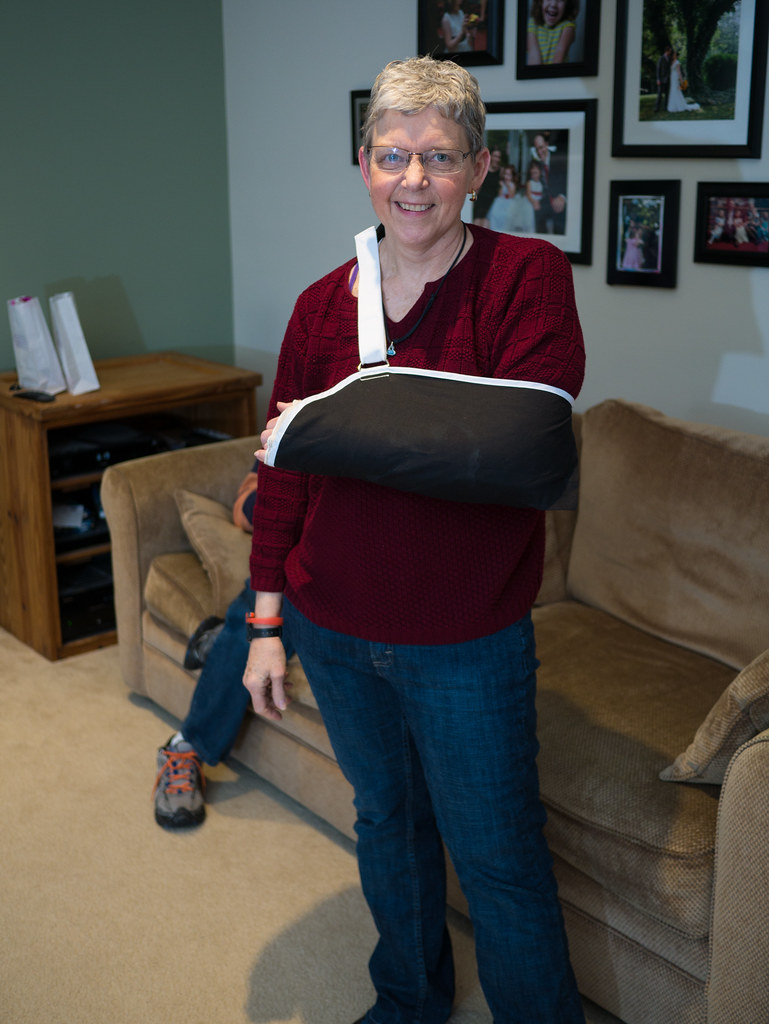 Broken arm They put her arm in a cast and a sling, as you … Flickr
