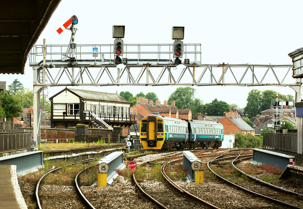 Crewe Junction Arriva Trains Wales 158837 forming the 070… Flickr