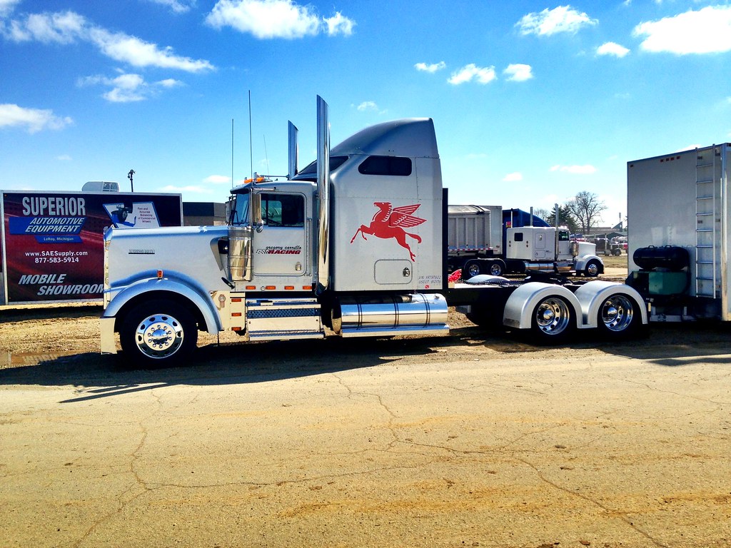 Kenworth at MATS Louisville, KY tnsamiam Flickr