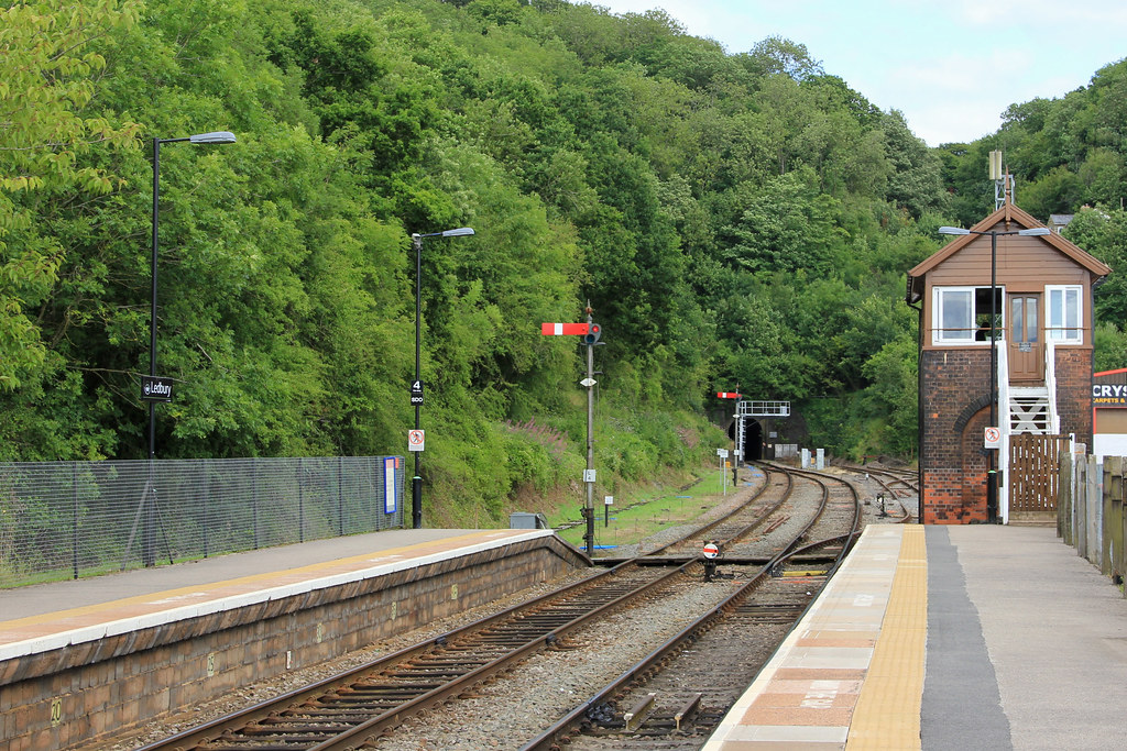 Ledbury railway station looking east towards the tunnel en… Flickr