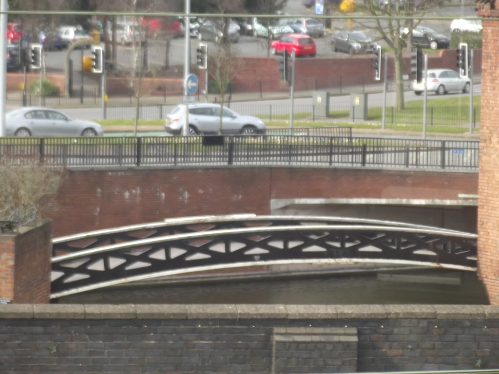 Wolverhampton Station Canal Footbidge at Entrance to Bro… Flickr