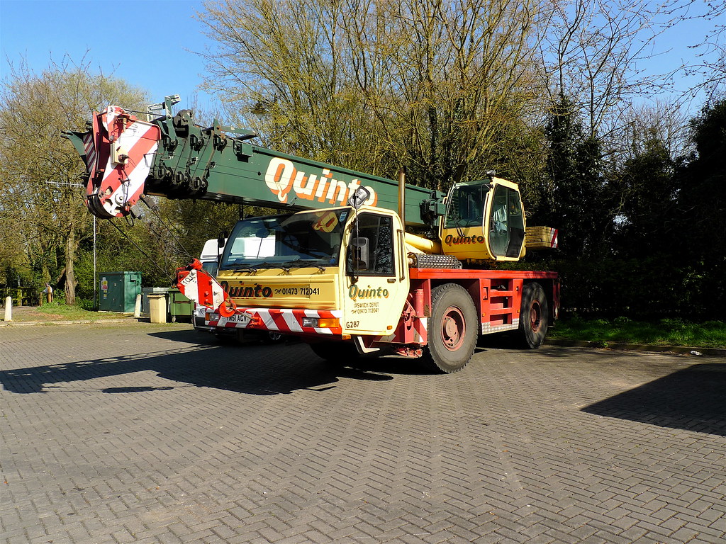 P1070356 Ipswich based Quinto Cranes Terex Demag telescopi… Flickr
