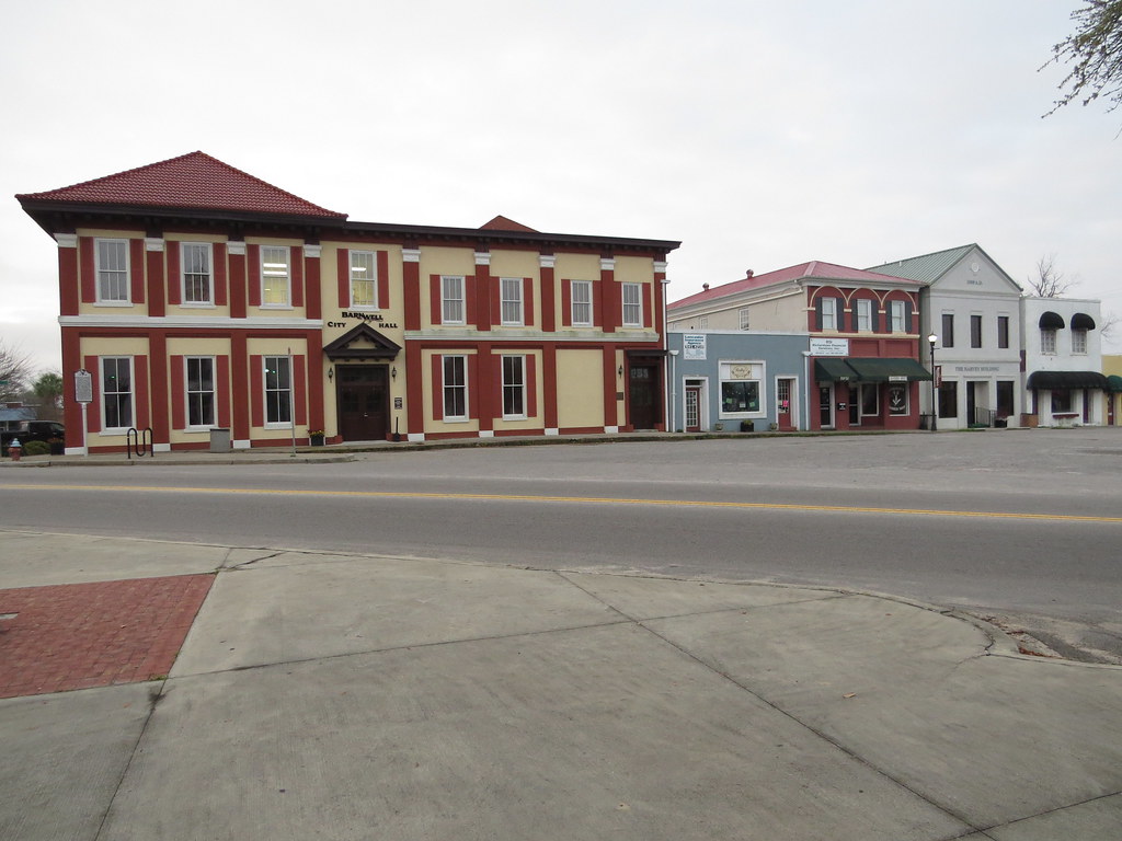 Barnwell, SC Barnwell City Hall (Left) Kevin Thomas Boyd Flickr