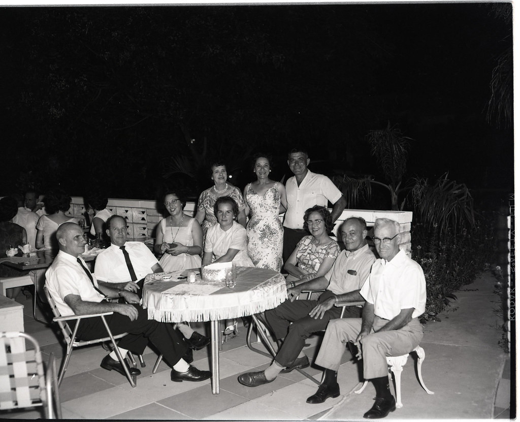 MM00043033x Navy Civil Service Workers C 1960s. Photo by D… Flickr