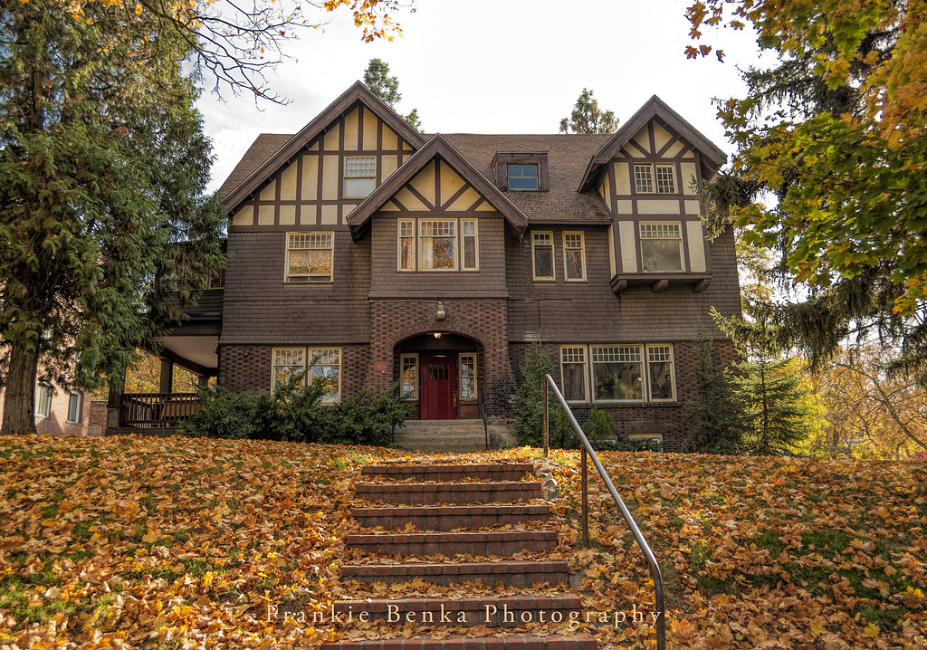 Drumheller House 1319w6th0437 Frankie Benka Flickr