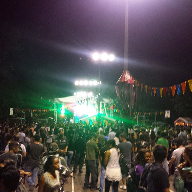 Full el festival de rock en la univalle 👍 👏👏 Tienda paintball Bogota