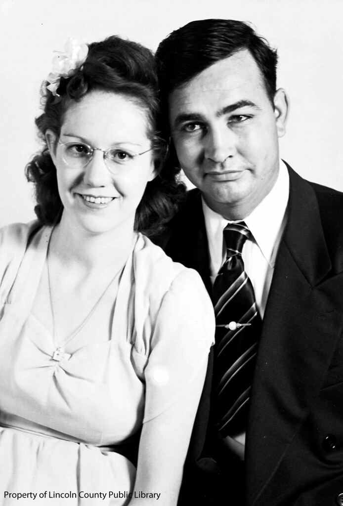 Leo Terrell 1 A married couple had their photo taken sepa… Flickr