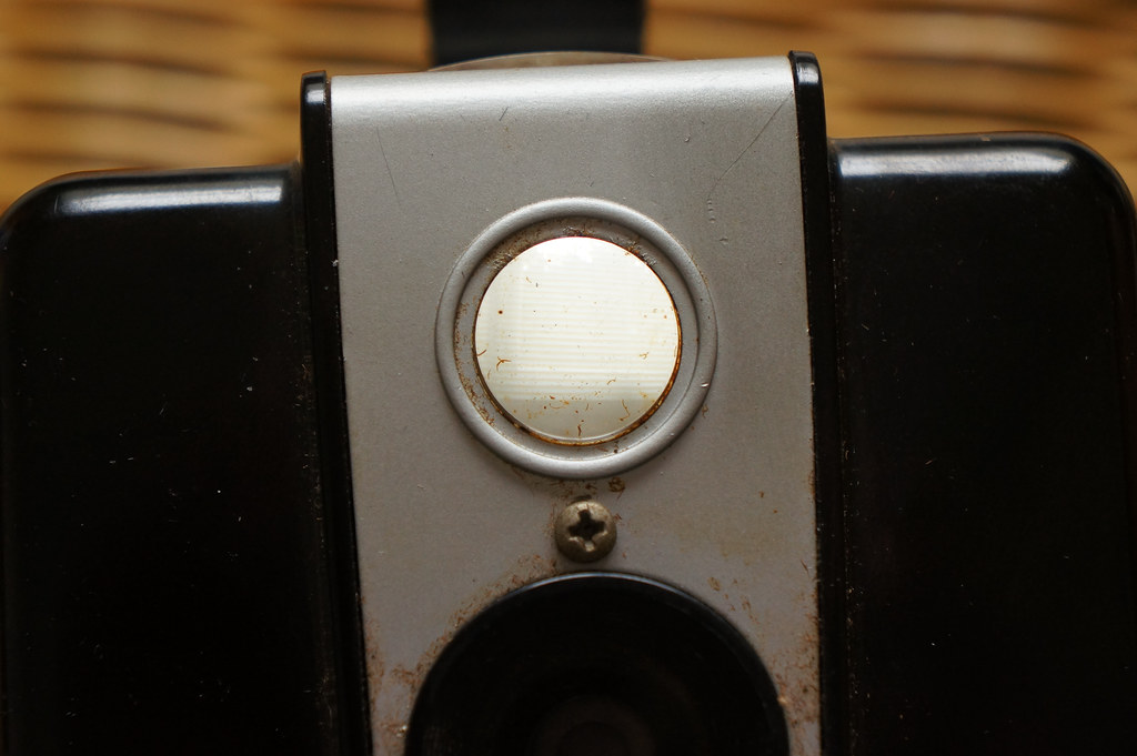 DSC03822.jpg Before cleaning, front lens of viewfinder. Richard