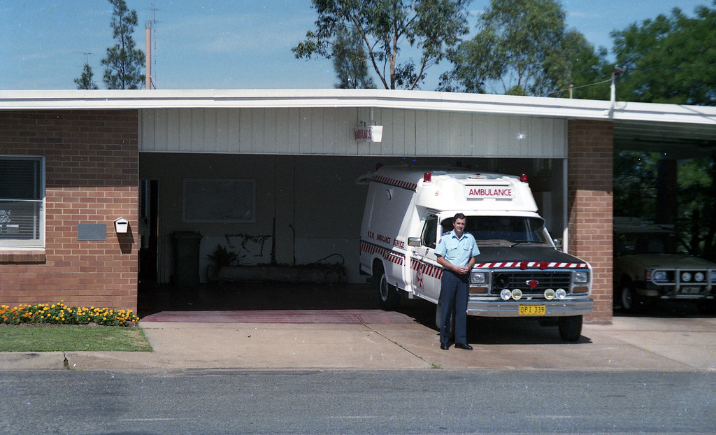 Kurri Kurri Ambulance Station, Kurri Kurri, NSW, December … Flickr