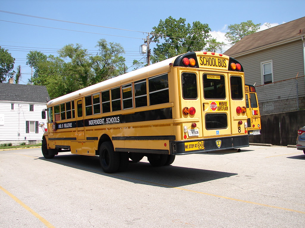 Bellevue Independent Schools 8 (2) Bus lot Bellevue, KY Flickr