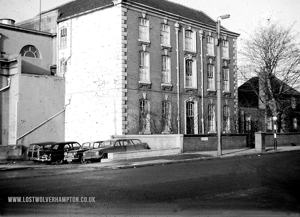 Giffard House 70's Billy howe Flickr