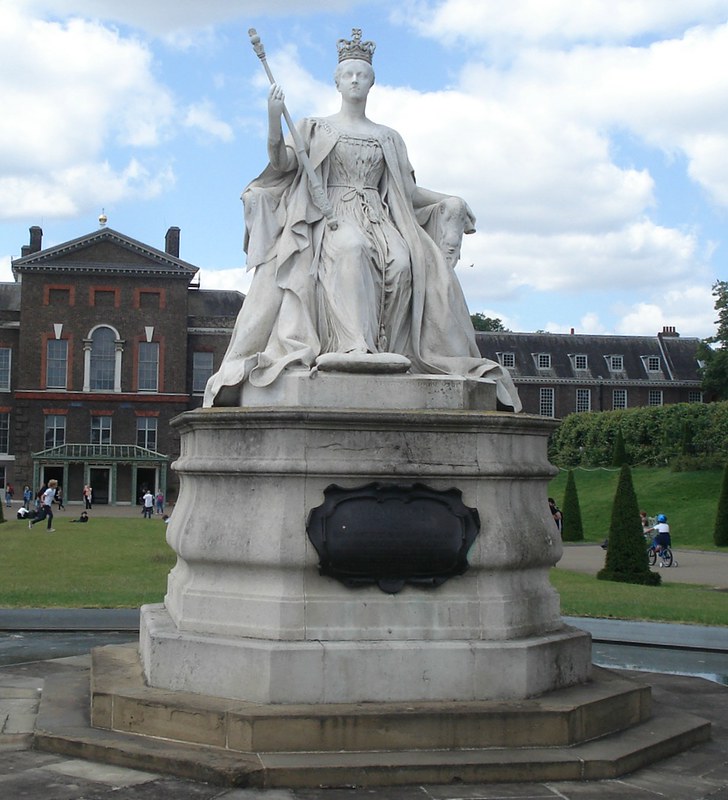 london statues & public art Flickr