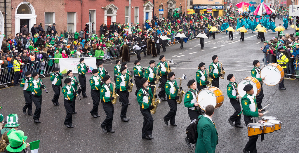 NORTH DAKOTA STATE UNIVERSITY GOLD MARCHING BAND AT THE ST