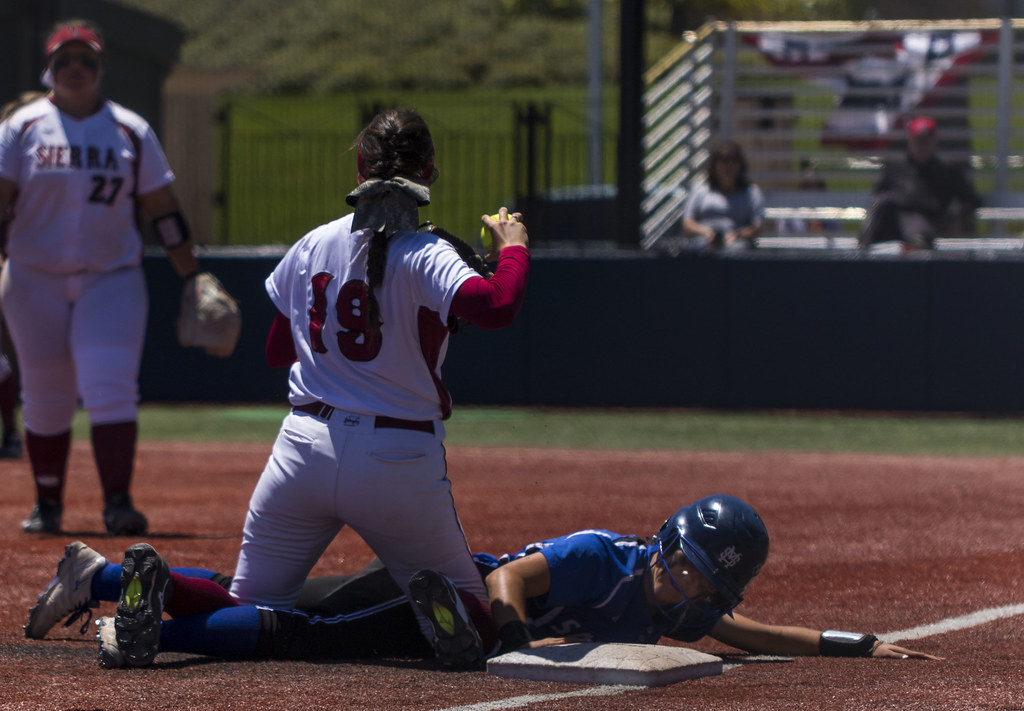 Sierra College Shortstop Sydney Anderson (19) Sierra Colle… Flickr