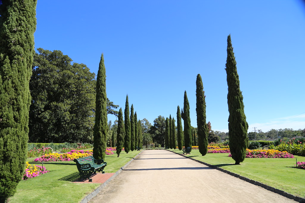 White Hills Botanic Gardens bendigo Arch of Triumph_4083 Flickr