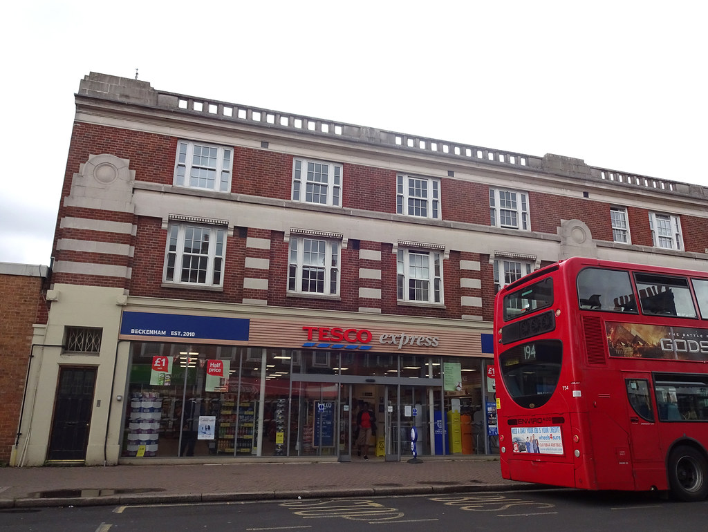 Tesco Express, Beckenham Opposite Croydon Road/War Memoria… Flickr