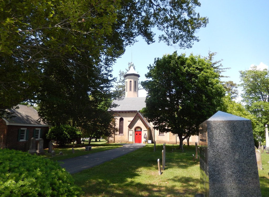 The grave of the swinging sailor St. Spesutia Episcopal