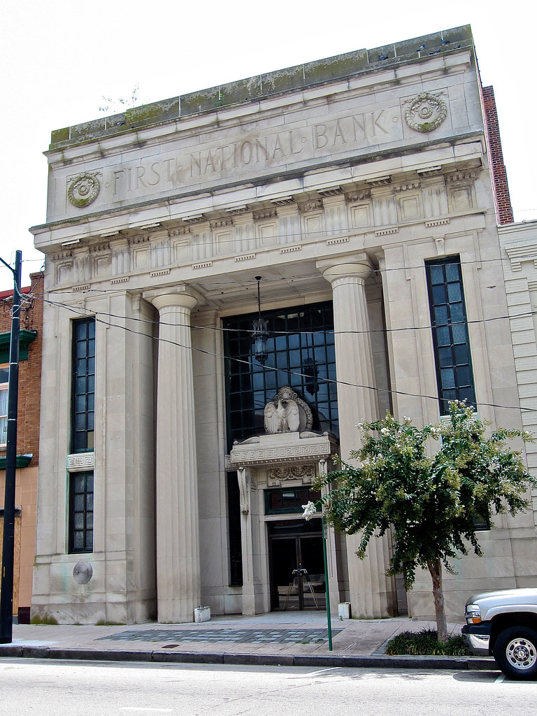 First National Bank, Henderson, NC Front of the First Nati… Flickr