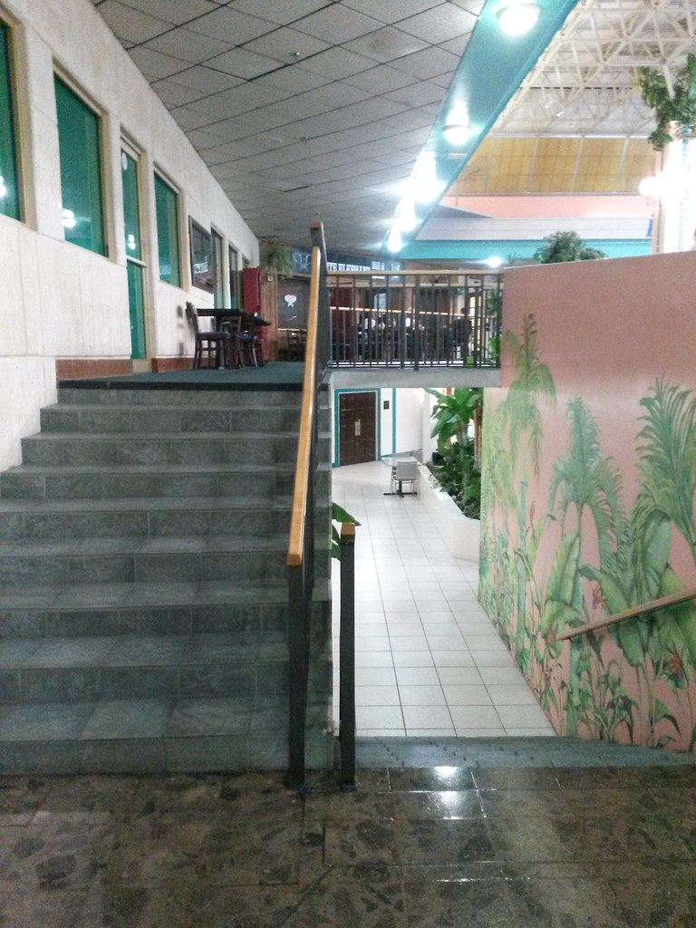 "Old" Wellington Mall, Wellington FL Staircase that leads … Flickr