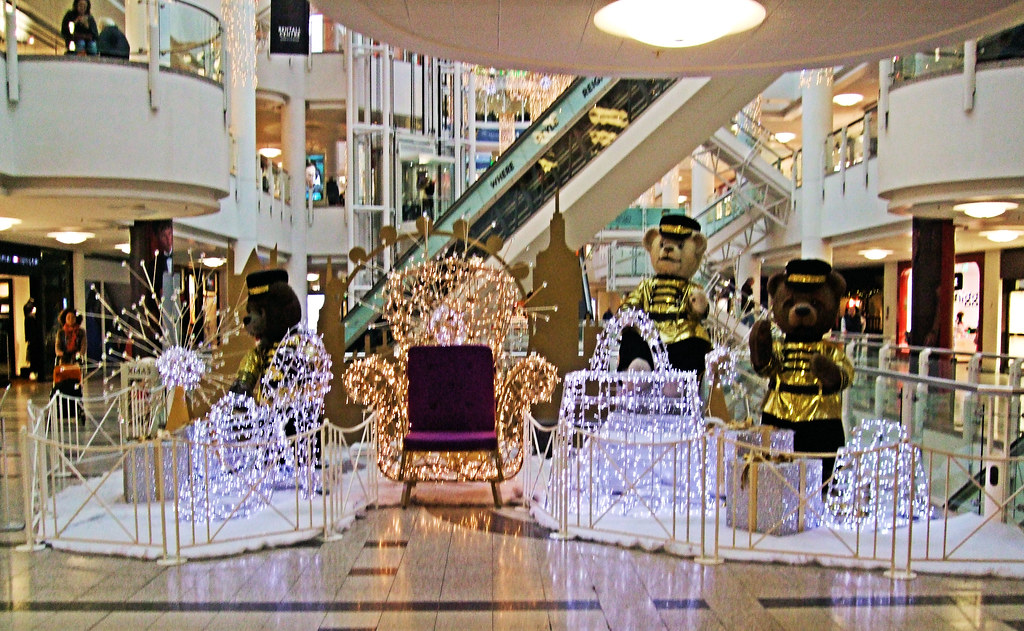 Xmas Bears In Bentalls Kingston uponThames Store. Flickr