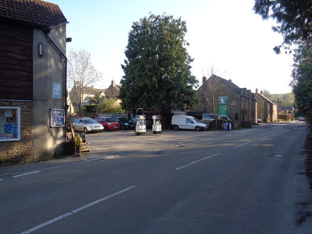 BWOC West Coker Garage, West Coker, Somerset www.google.… Flickr