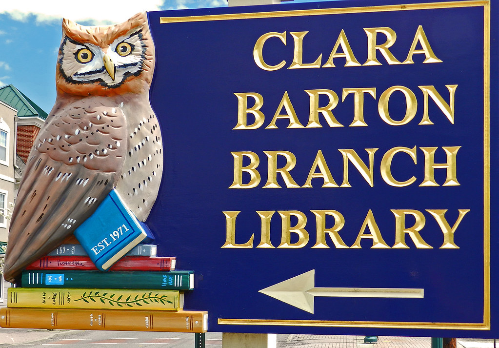 Clara Barton Branch Library in Edison NJ Clara Barton Bran… Flickr