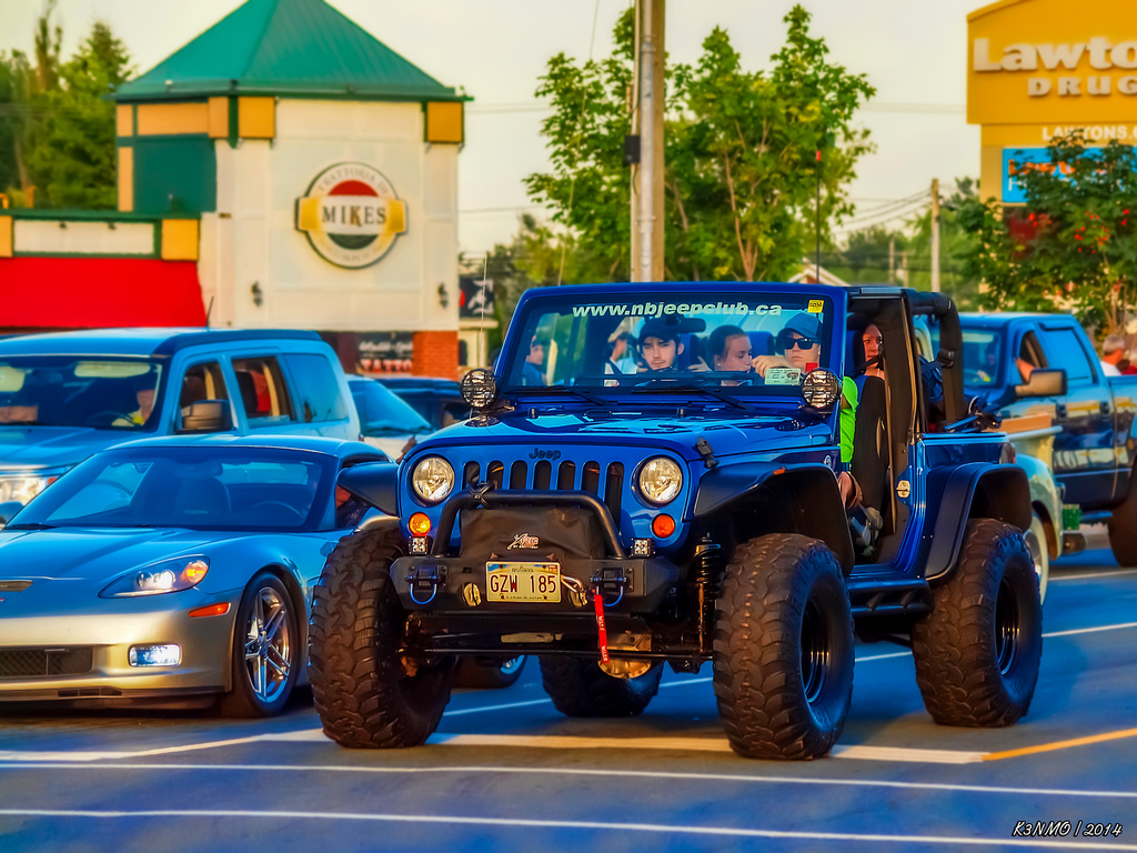 NB Jeep Club Jeep cruising on Mountain Road Saturday eveni… Flickr