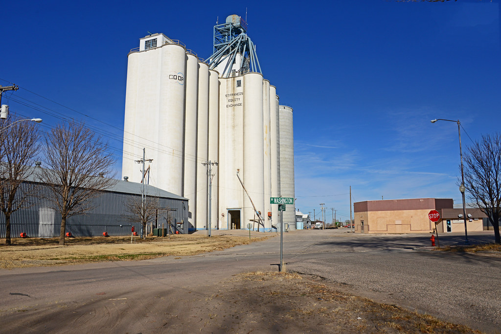 St. Francis, KS grain elevator. St. Francis, Kansas was th… Flickr
