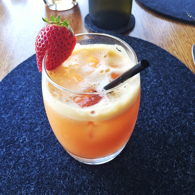 Fresh breakfast juice blends every morning at Restaurant B… Flickr