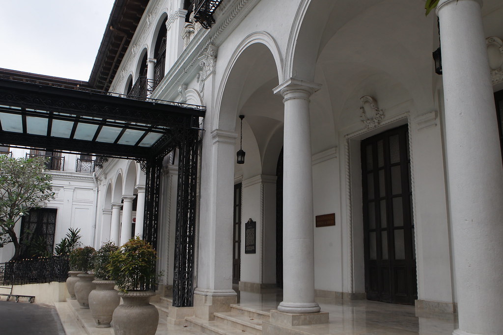 Entrance of Kalayaan Hall a photo on Flickriver