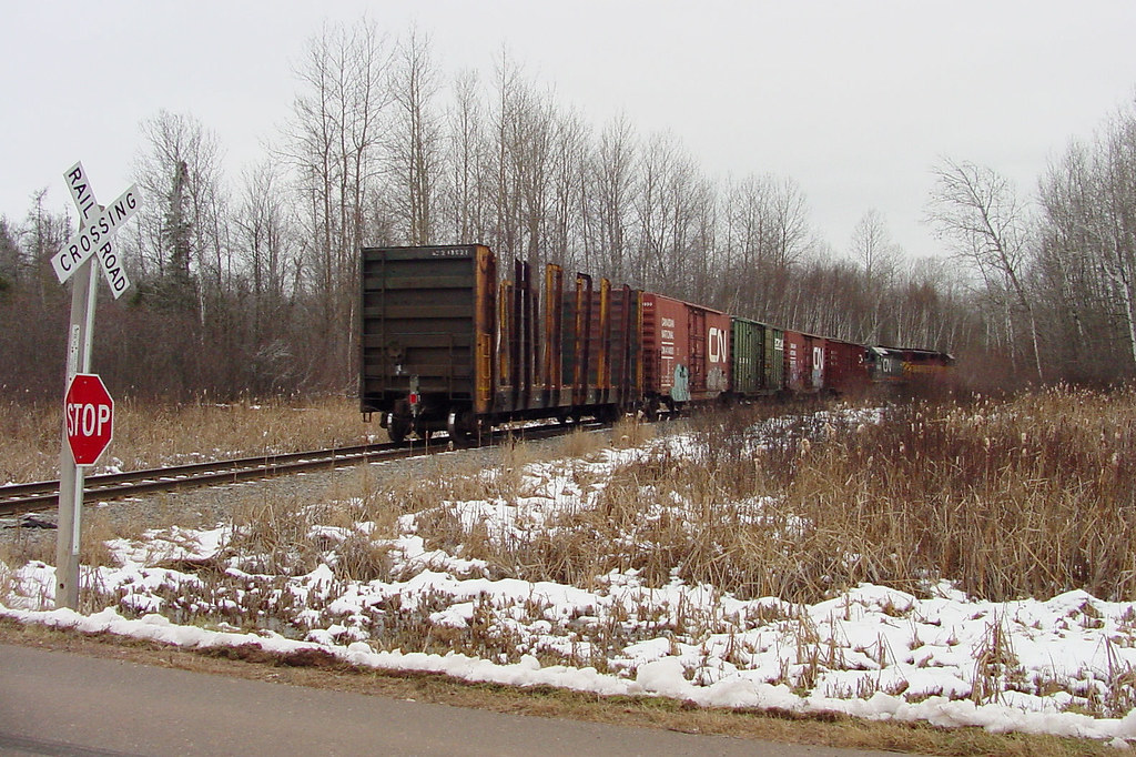 The end..... CN's MellenAshland turn heads off into the w… Flickr