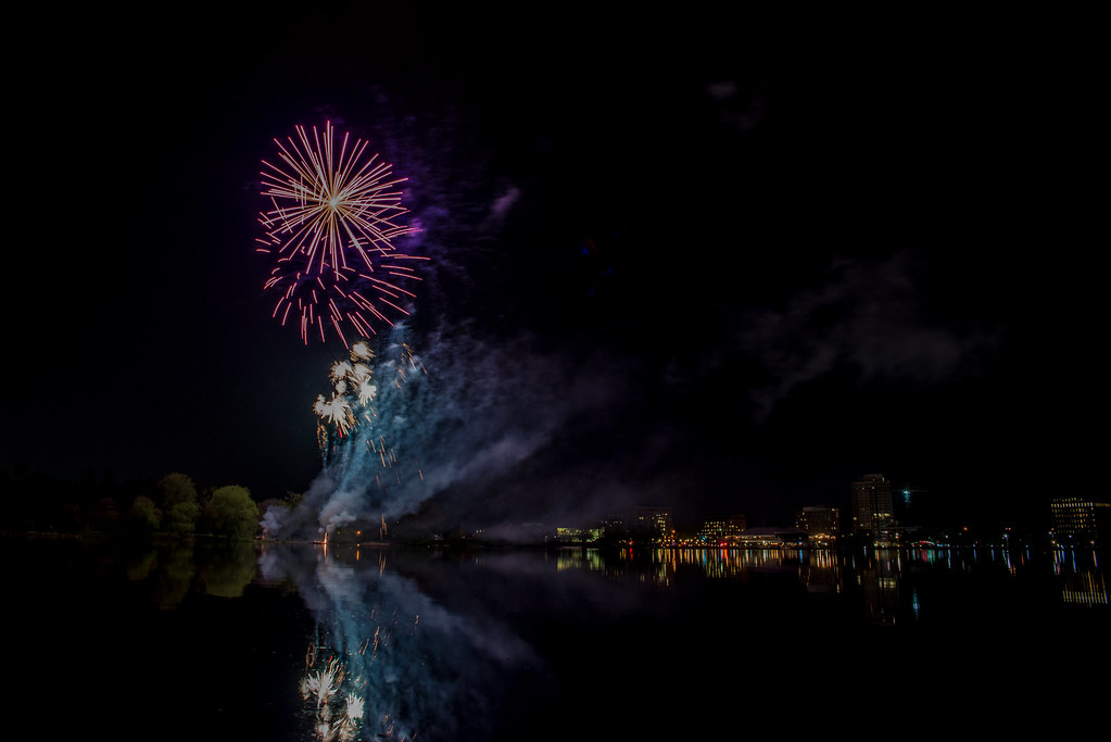 2015 Tulip Festival Fireworks show from the Friday, 08 May… Flickr