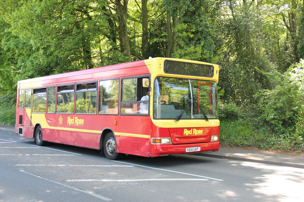 Red Rose Bus X514 UAT Red Rose Bus at Little Chalfont. Flickr