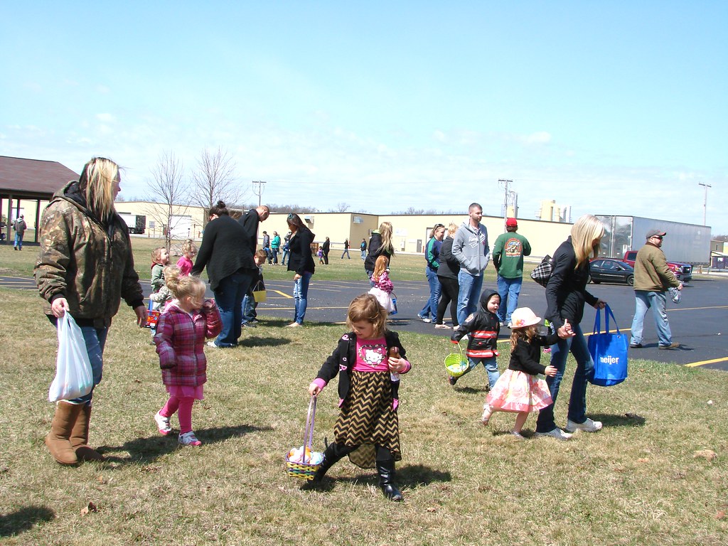 DSC09758 Kids' Easter Egg Hunt at Bristol, Indiana Legion … Flickr