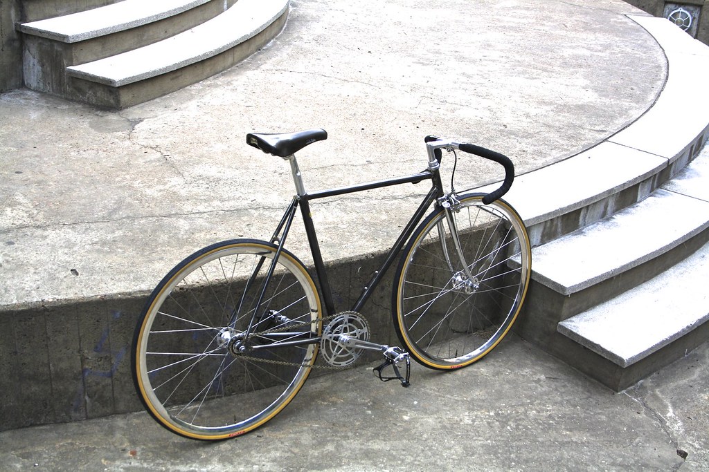 p_02 puzzle bikes Flickr