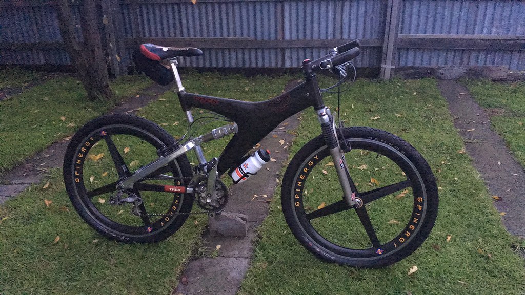 IMG_0104 Trek Y22 with Spinergy RevRocks road wheels. Robert Meurant Flickr