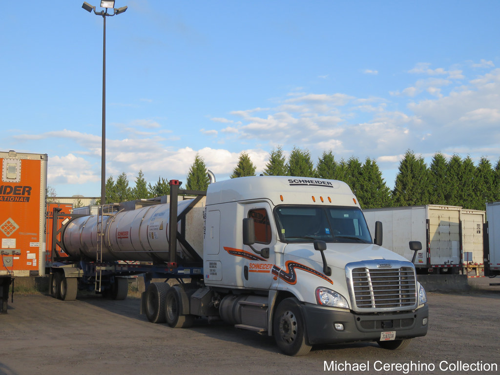 Schneider National Bulk Carrriers(SNBC) Freightliner Casca… Flickr