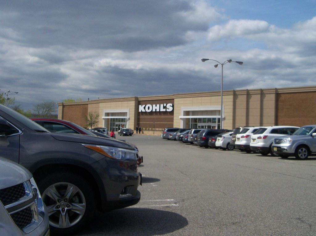 Bradlees Ramsey, NJ Ramsey Square, 1300 Rt. 17; opened i… Flickr