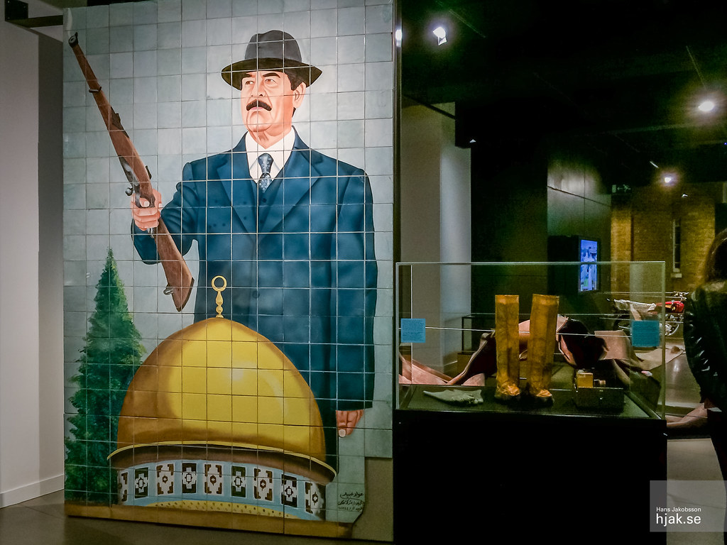 Saddam Hussein tile mural from port of Umm Qasr, Iraq Flickr