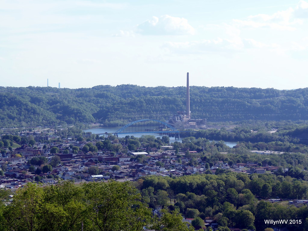 Grand Vue Park Overlook View of Moundsville from the new o… Flickr