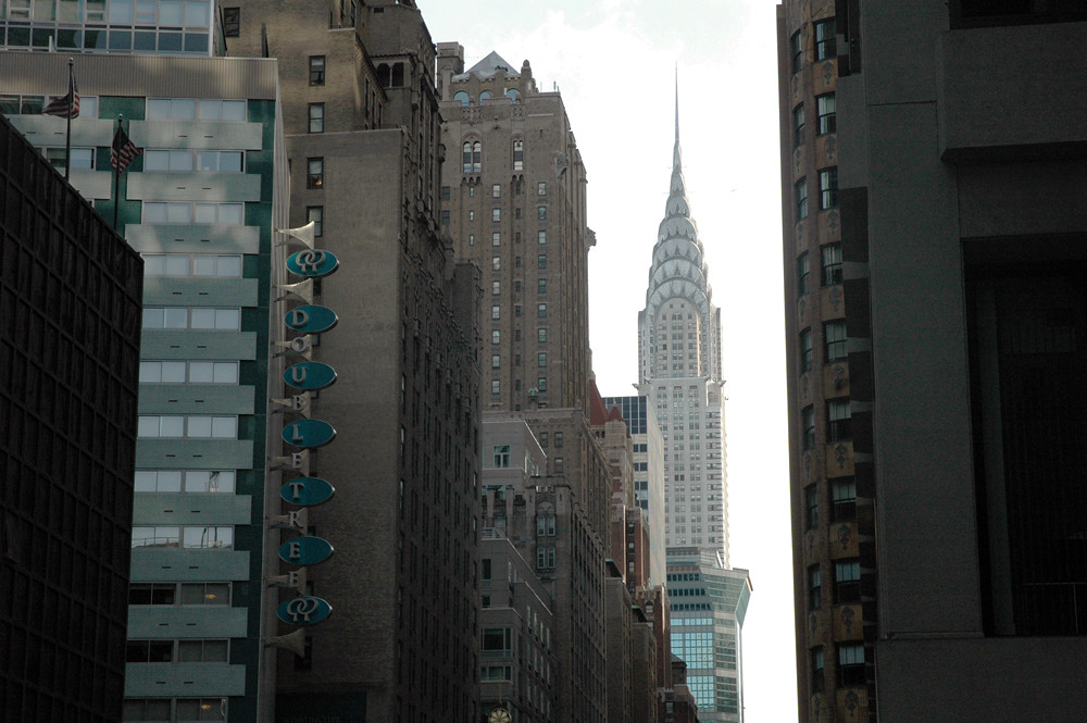 DoubleTree Lexington Avenue at 52nd Street, looking south;… Flickr