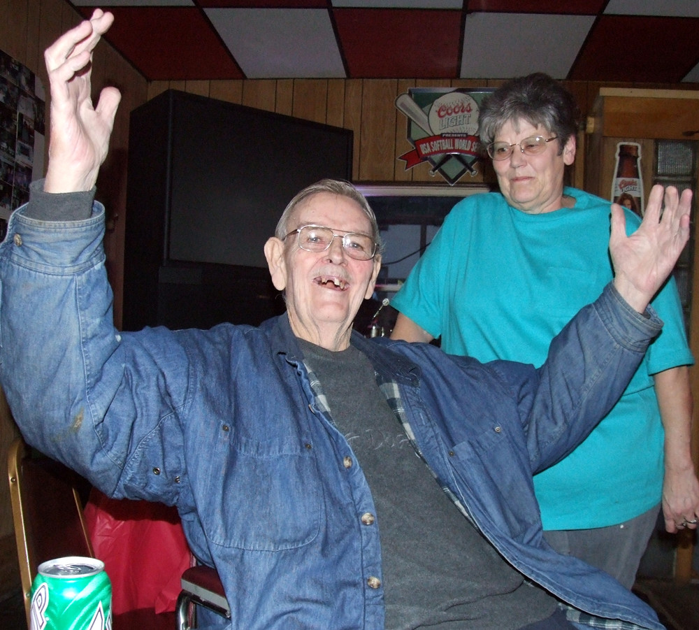 Wishram's Pastime Ken and Sandra Campbell at their bar in … Flickr