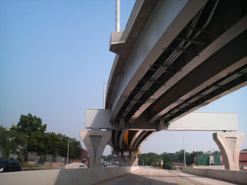 Forest Park Parkway in Clayton, MO The sign of a thriving … Flickr